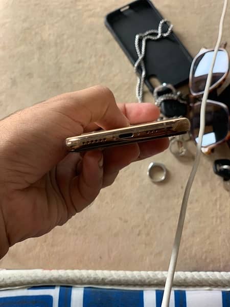 IPHONE 11 pro (Pta Approved) 2