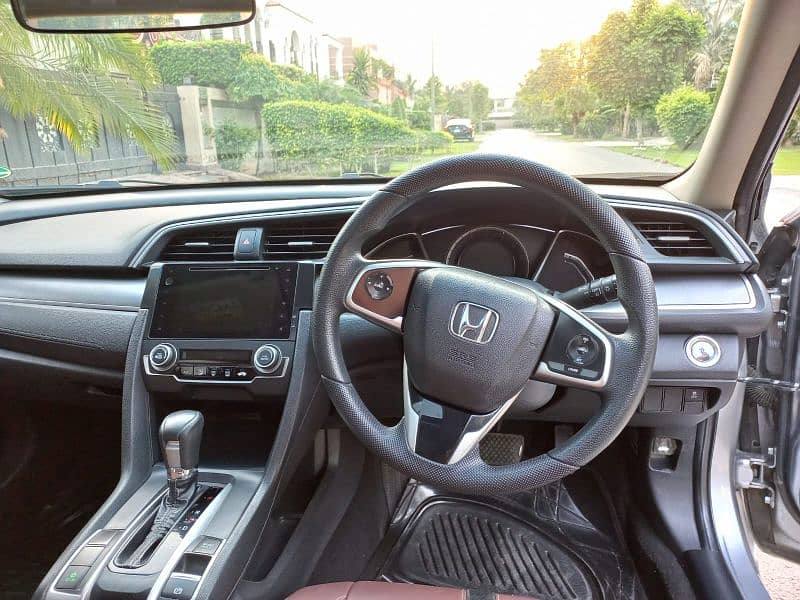 Honda Civic Oriel CVT 1.8 2017 12