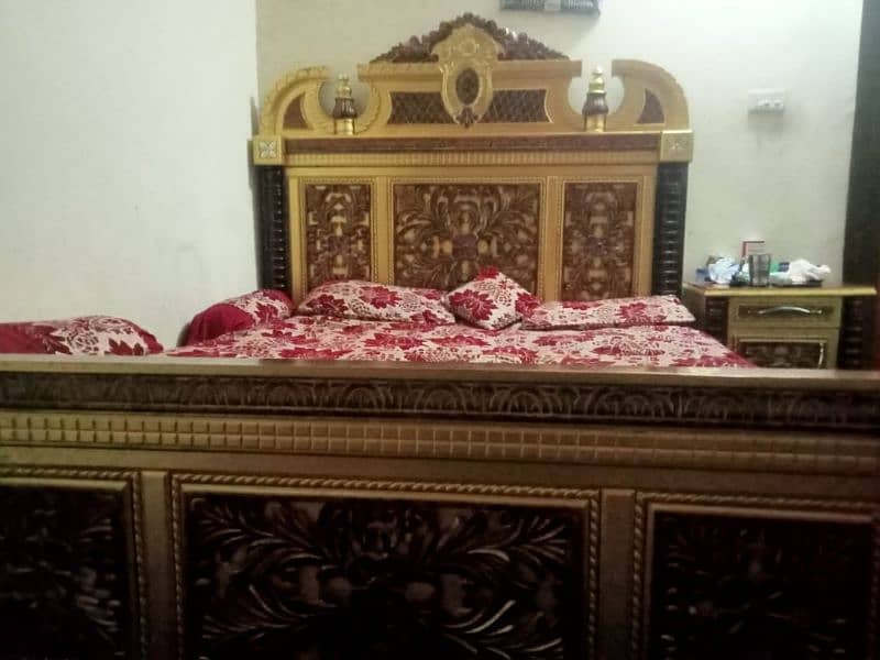 King size bed for sale 3