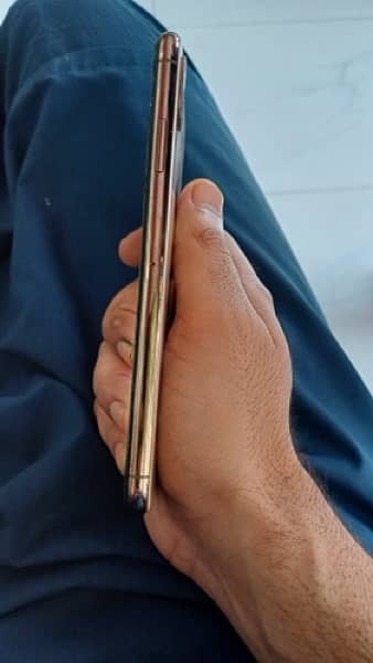 Iphone XS MAX (PTA APPROVED) 2