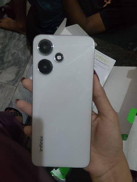 Infinix hot 30 play 4+4 gb ram 64 gb memory 4