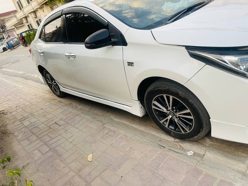 Toyota Corolla Altis 2015 4