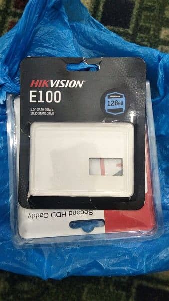 128 gb SSD HIKVISION
4gb ram
500 bg hard 3