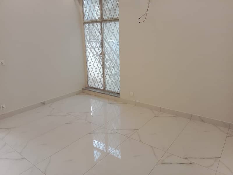 10 Marla Beautiful Bungalow Like Brand New for Rent in T Block Phase 2 DHA Lahore 1
