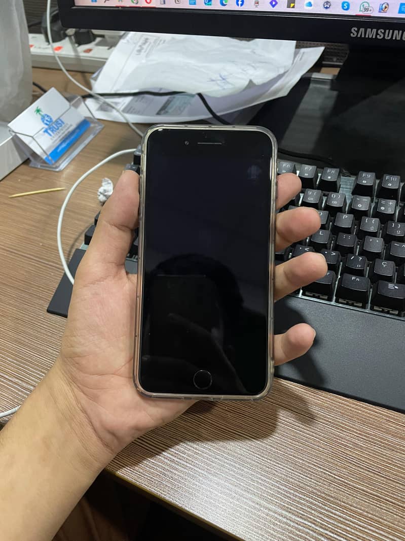 Iphone 7 plus 128gb pta approved 9/10 7