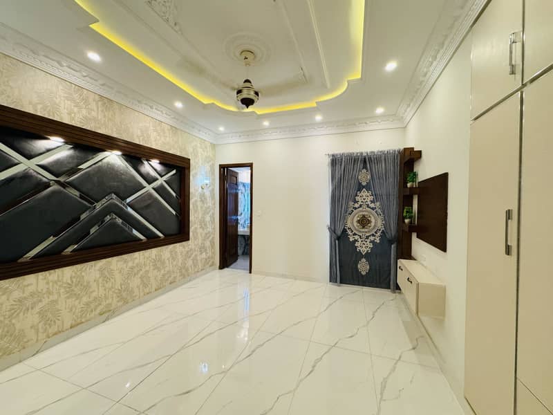 10 Marla Brand New House Available For Sale In Bahria Town Lahore 7