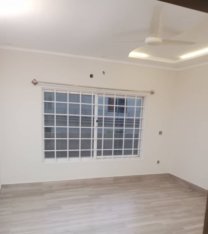 Neat and clean house for rent 3