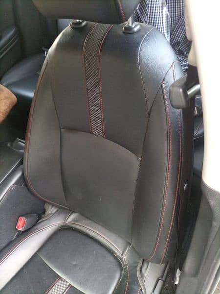 all cars seats poshish available 1