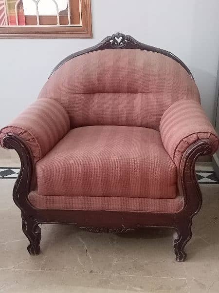 good quality 1 seater sofa 2