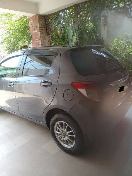 Toyota Vitz 2015 1