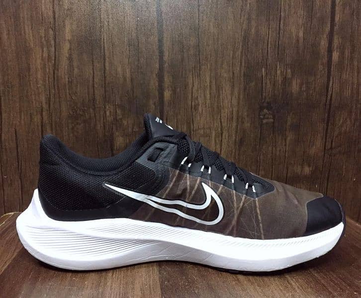 Nike Zoom Winflo 8 Running Shoes

(Size: 43) 3