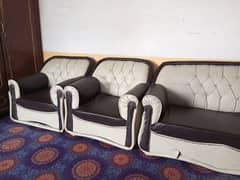 leather sofa set for sale. . excellent condition. .