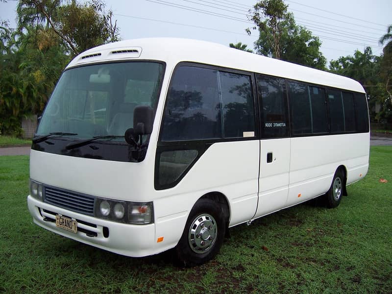 Car For Rent/Coaster/V8/Audi/Tourism Service/Mercedes Benz/Hiace/Prado 6