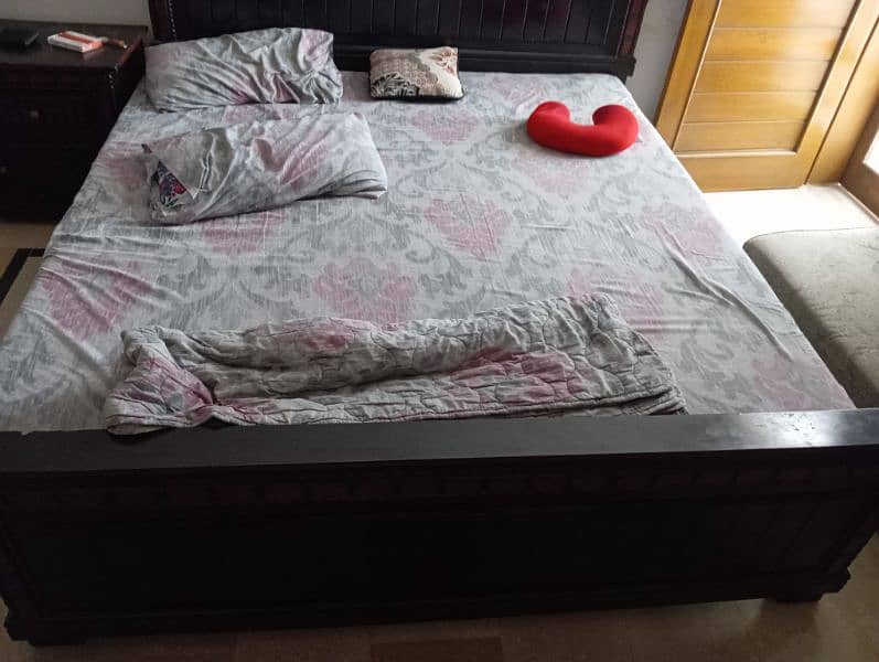 Almari bed 2