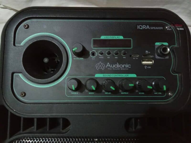 Audionic Bluetooth baseboster speaker 10/10 condition 4