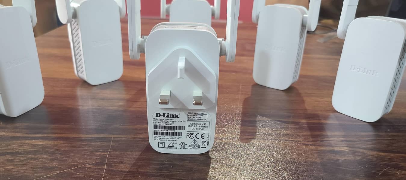 D-Link WIFI expander /WiFi/Dual Band/  DAP-1610 AC1200 (Branded Used) 12