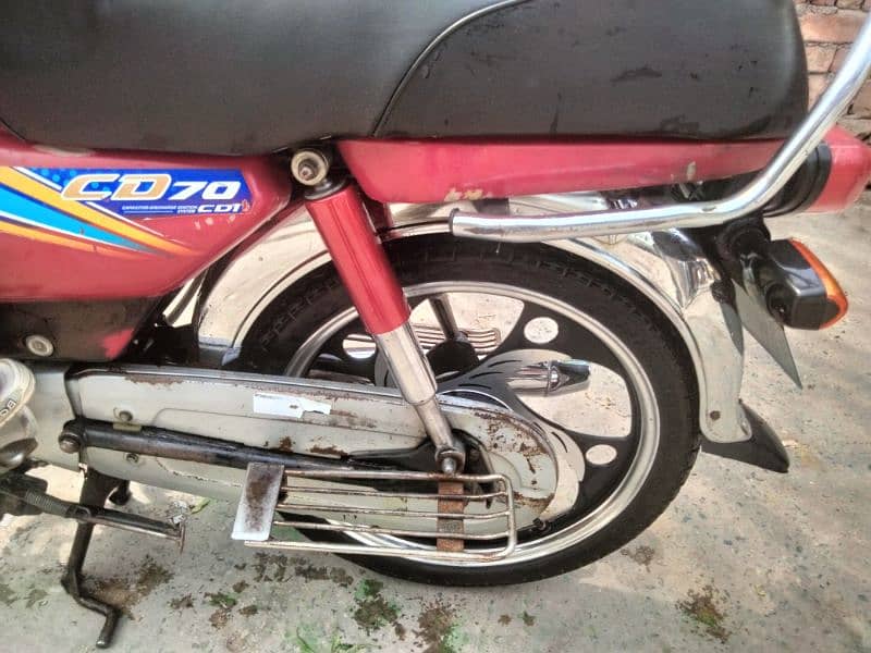 Honda 70 Good condition 9