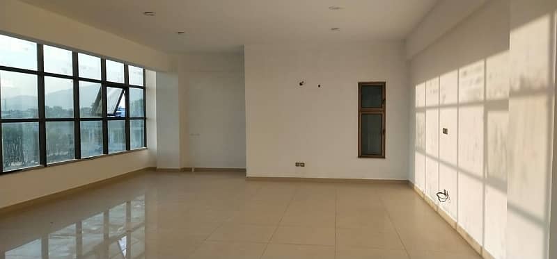 Property Connect Offers 1125sqft 6th Floor Neat And Clean Space Available For Rent In Mall Of Islamabad 6