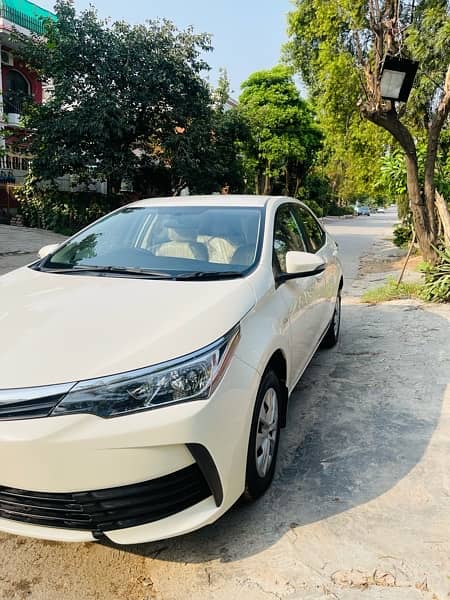 Toyota Corolla GLI 2018 only 9k driven 6