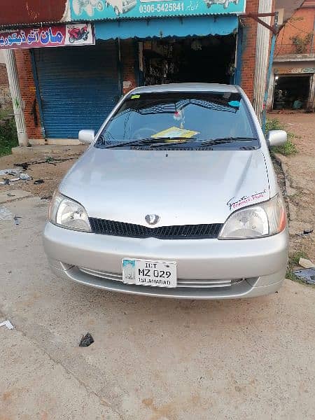 Toyota Platz 2000 model 1000cc urgent for sale 1