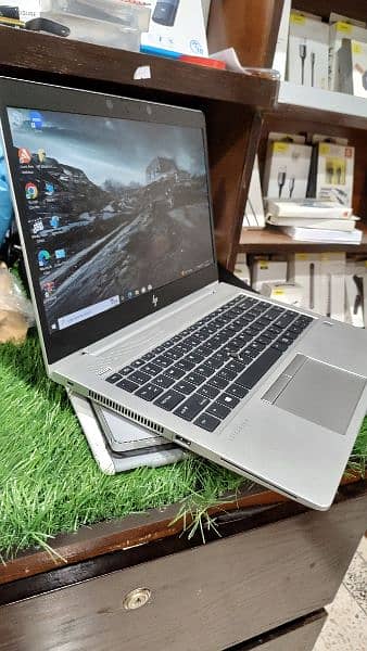 HP Elitebook 840 G5 Corei7-8th gen, 8GB/ 256GB SSD 3