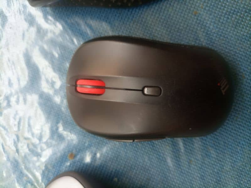 Logitech, Lenovo, Tecknet 3 mouse available without wireless dongle 1