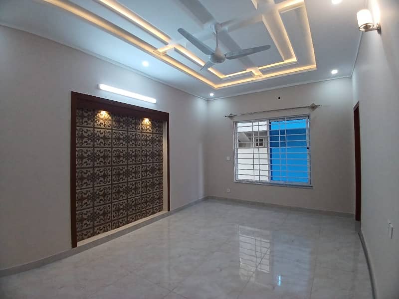 7 Marla Full House For Rent In G-13 Islamabad 6