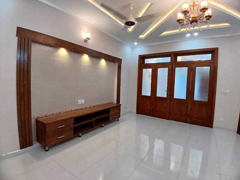 7 Marla Full House For Rent In G-13 Islamabad 9