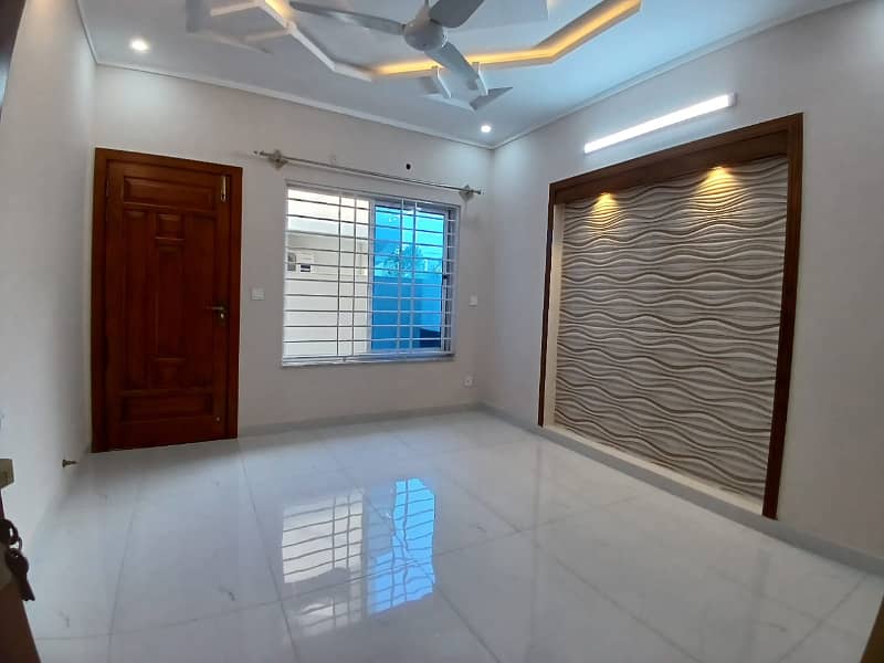 7 Marla Full House For Rent In G-13 Islamabad 10