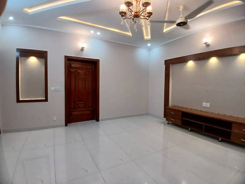 7 Marla Full House For Rent In G-13 Islamabad 11
