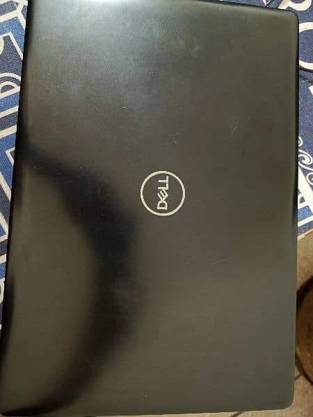 Dell Inspiron 5570 0