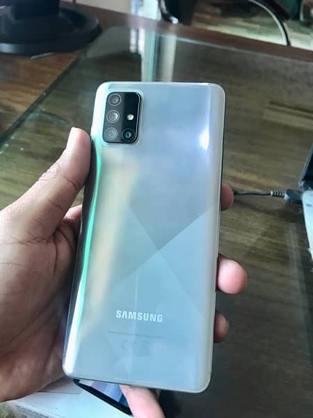 Samsung A71 8gb/128gb good condition with box charger 0