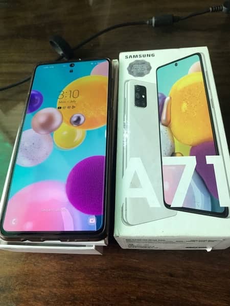 Samsung A71 8gb/128gb good condition with box charger 1