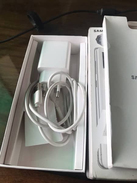 Samsung A71 8gb/128gb good condition with box charger 2