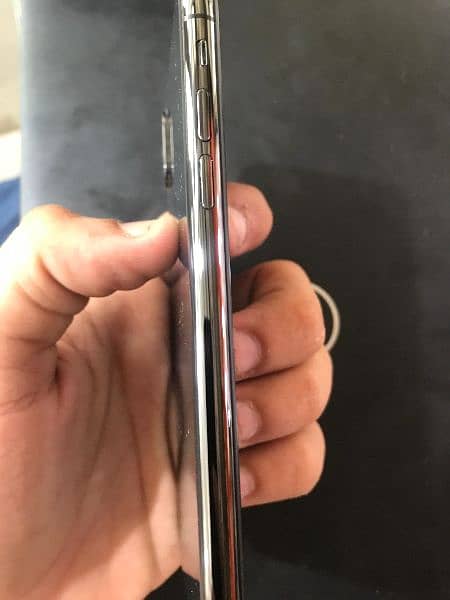 iPhoneX 64gb 10/10 condition pta approved 4
