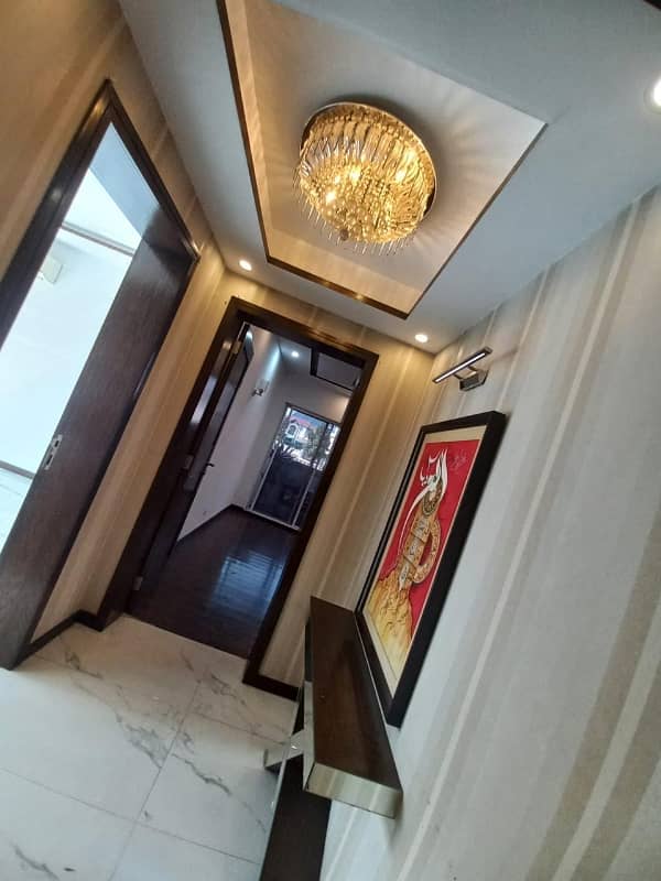 1 KANAL FULL HOUSE AVAILABLE FOR RENT IN DHA PHASE 6 8