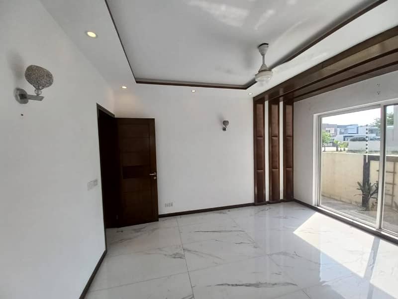 1 KANAL FULL HOUSE AVAILABLE FOR RENT IN DHA PHASE 6 11