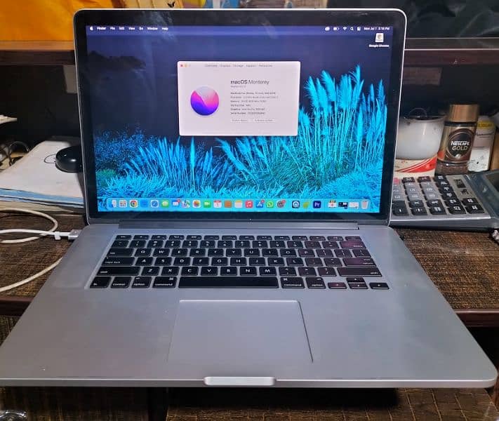 Apple MacBook pro 1