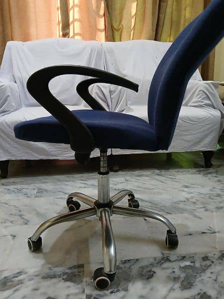 Office Chair (Metal Base) 1