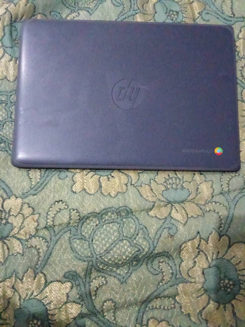 Chromebook 11 G8 Touch LED 3