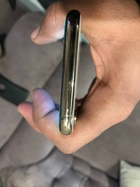 IPhone XS 64 GB Factory unclok Non Active 10/10 2