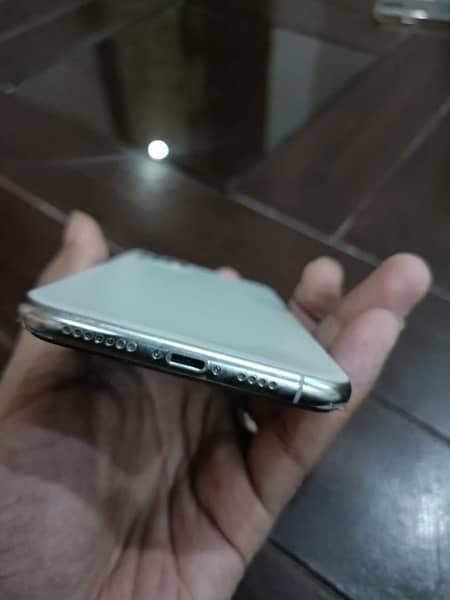 iphone 11 Pro Max 2