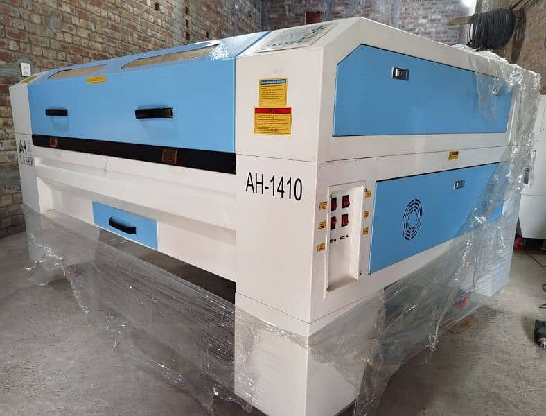 Laser cutting machine 1