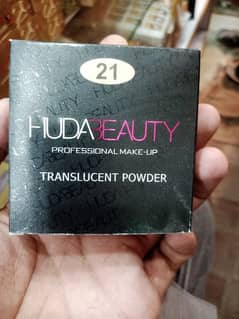 Huda Beauty powder