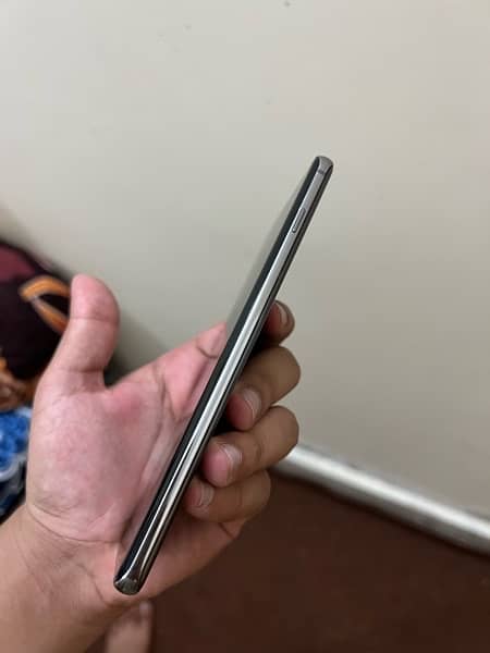 Samsung Galaxy S10 Plus 2