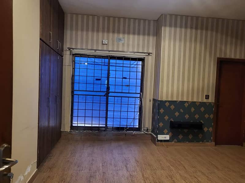 13-Marla Lower Portion For Rent in Bahria Town Lahore 16