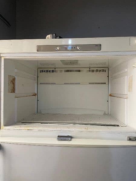 Refrigerator HAAS Company Full size 6