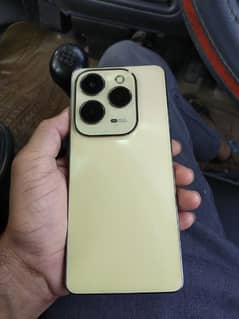 Infinix Hot 40