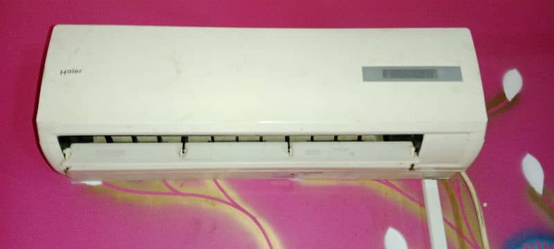 Hair 1 Ton Non inverter Split Ac 1