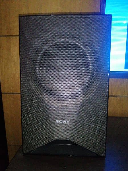 Sony Home Theater almost New 5